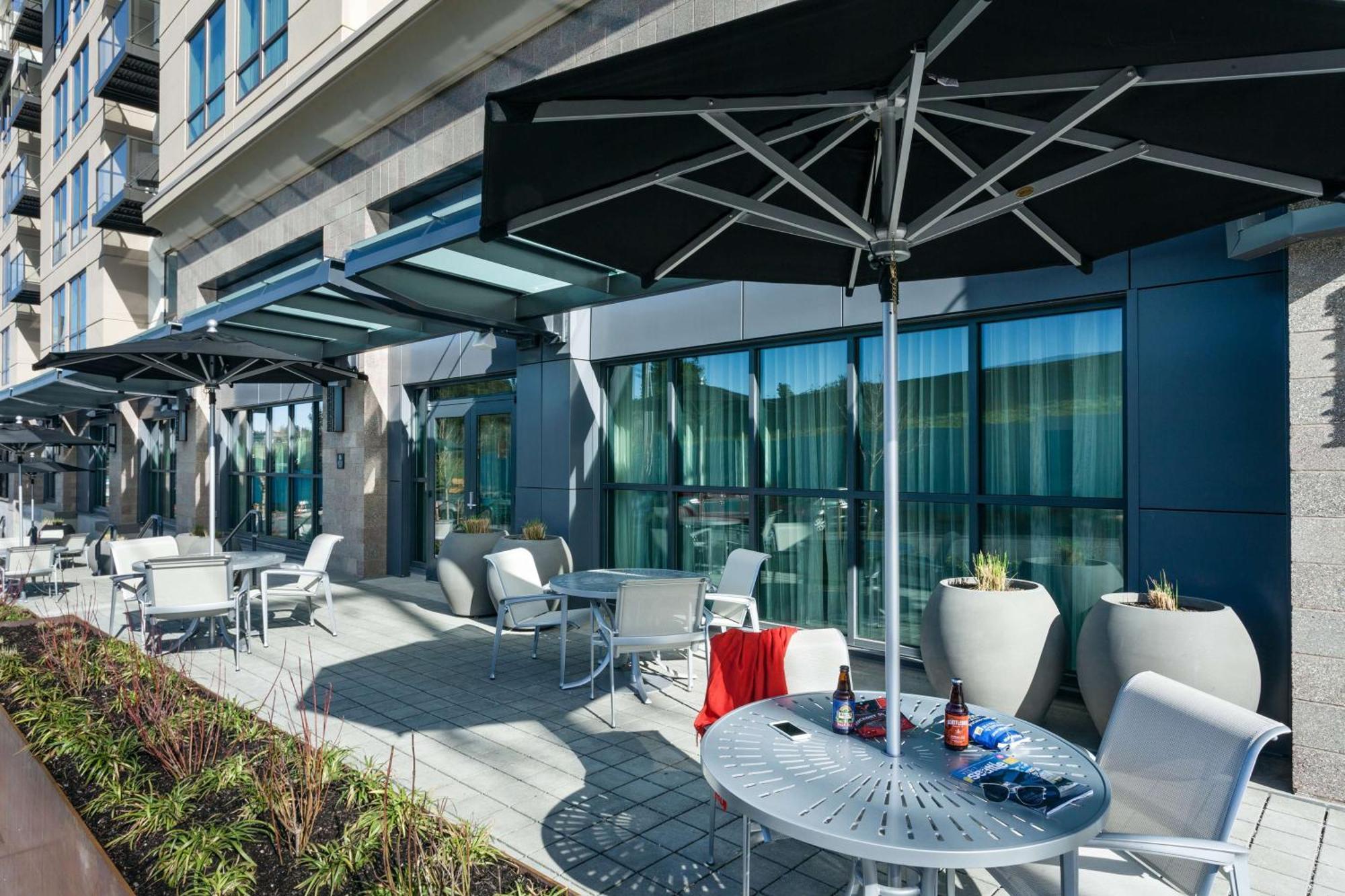 Hampton Inn & Suites By Hilton Seattle/Northgate Exterior foto